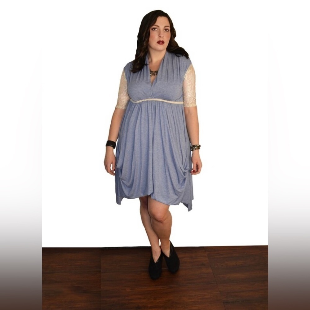 BLUE - Goddess pocket dress lace sleeves and tie.